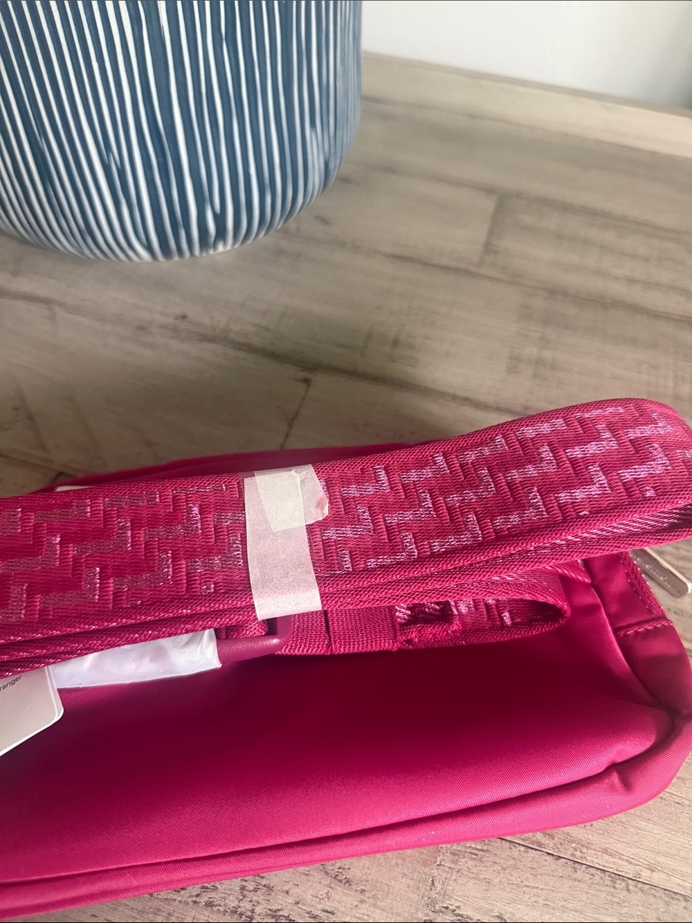 Lululemon Everywhere Belt Bag *L* Monogram Metallic - Picture 4 of 6